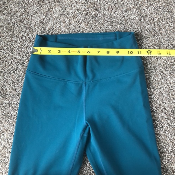 💚💙Fabletics leggings!💙💚 - Picture 8 of 10